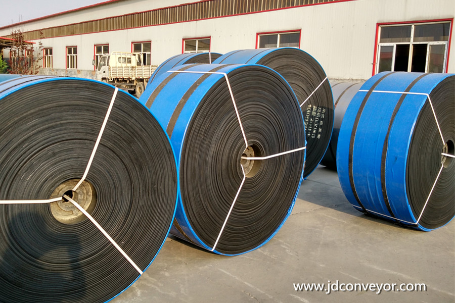 الحزام الناقل الألغام